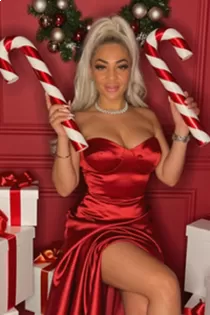 Carmen 300 GBP per hour