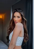petite escort from United Kingdom