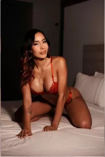 Ivy 25 years old girl